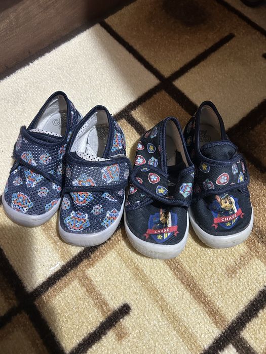 Пантофи за момче