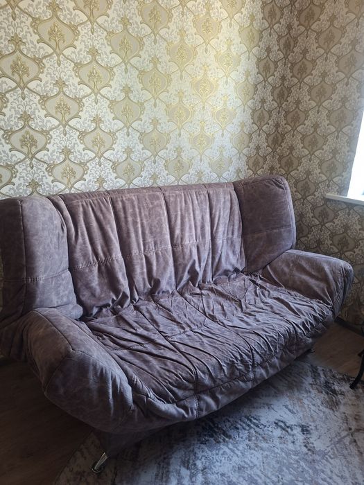 Продам диван книжку
