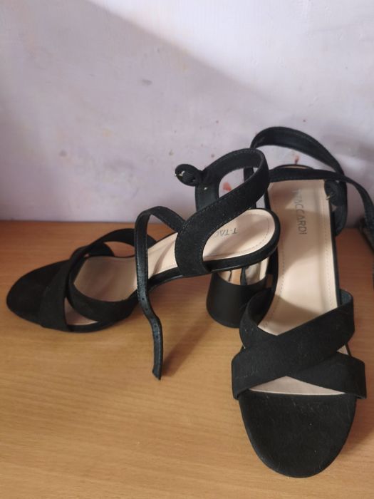 Продам сапожки и туфли