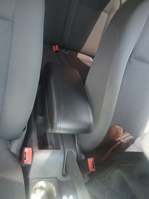 Голф 5 продавам, всичко платено