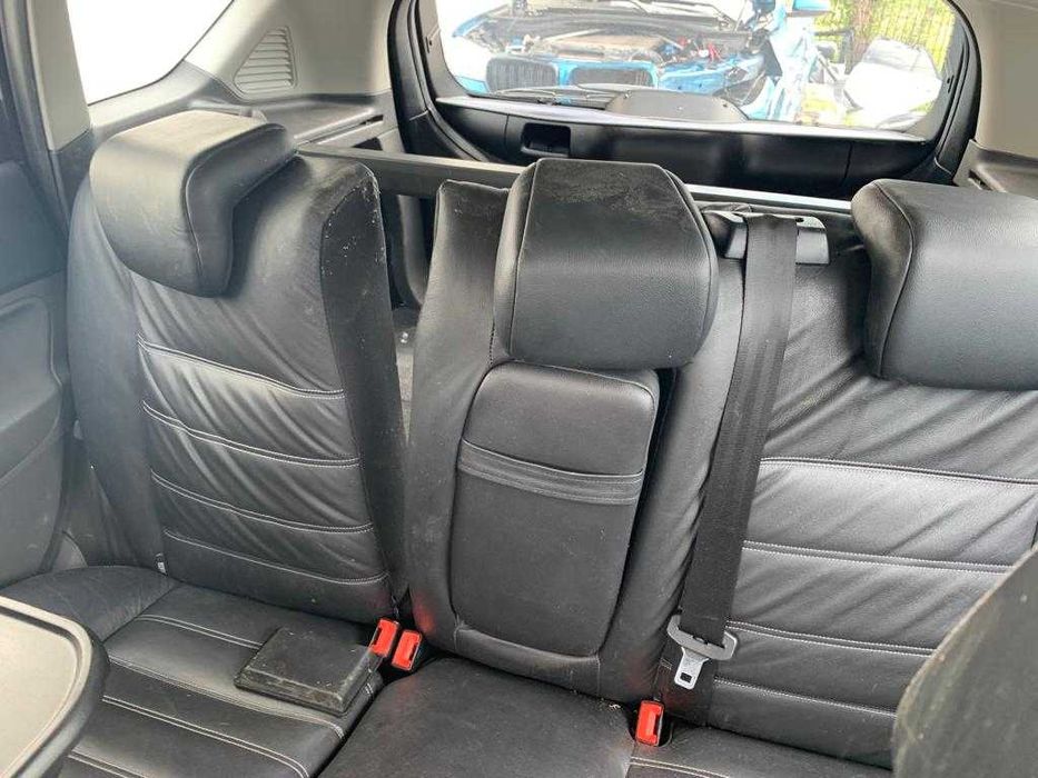 Dezmembrez Ford KUGA 1 2.0D/stopuri/usa/bara/haion/interior/roti/volan/navi/comenzi
