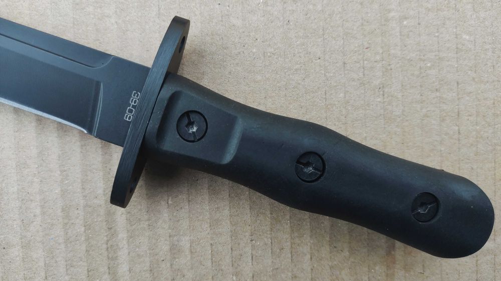 Туристически нож / 31,5 см/