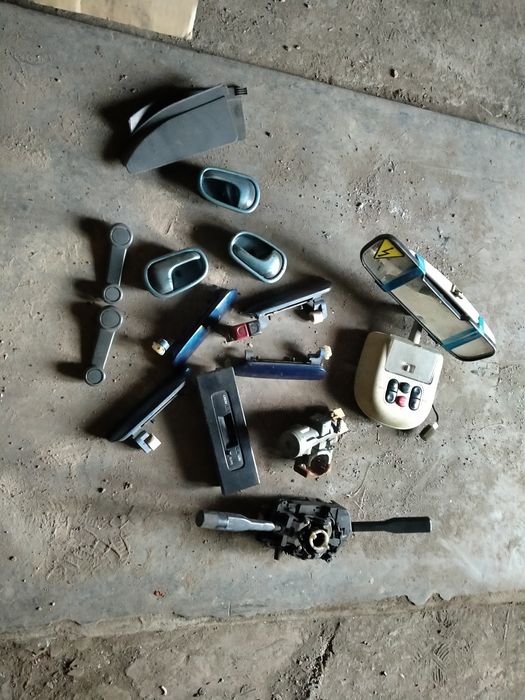 Крыло Мазда 121  год вып 96