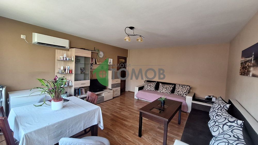 Многостаен апартамент с гараж в кв. Кольо Ганчев