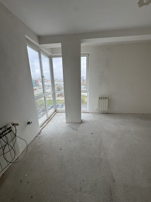 Тристаен Младост 4