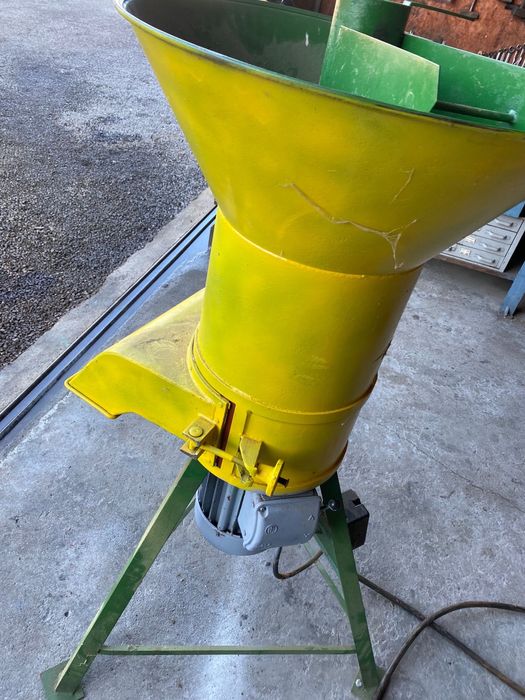 Moara trifazica cu 3 site