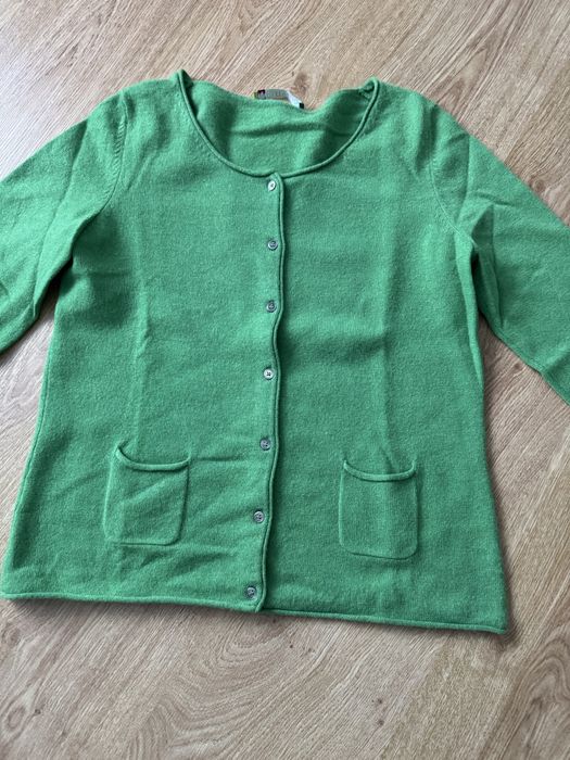 Pulover casmir 100% verde, marimea 38, mica reparatie maneca