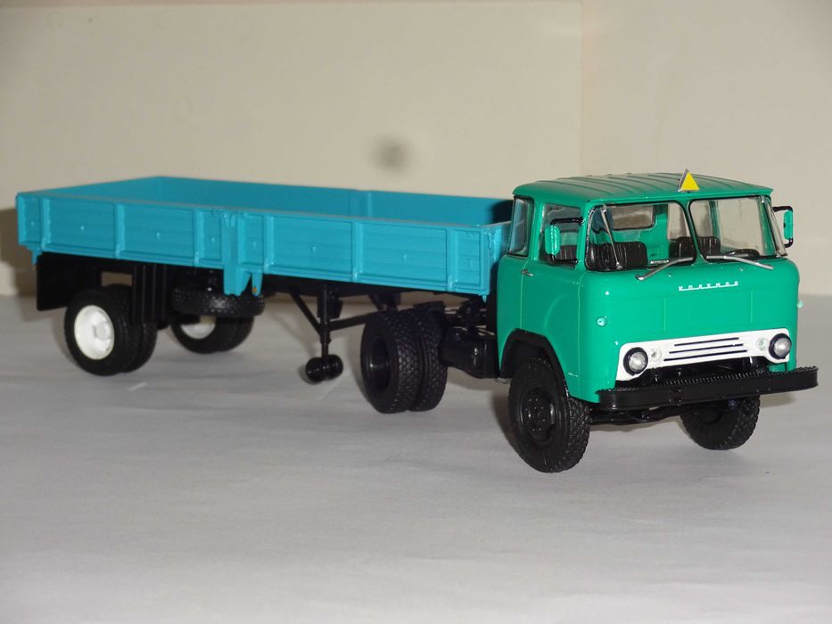 Масштабные модели 1/43 продам.