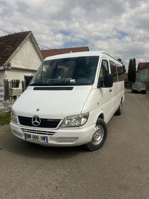 De vanzare mercedes sprinter 208