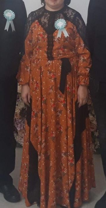 Продается платье женское