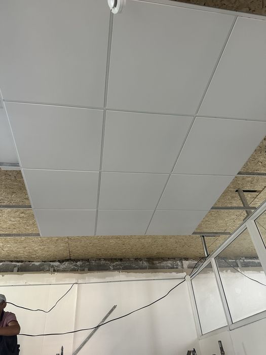 Продам армстронг металически