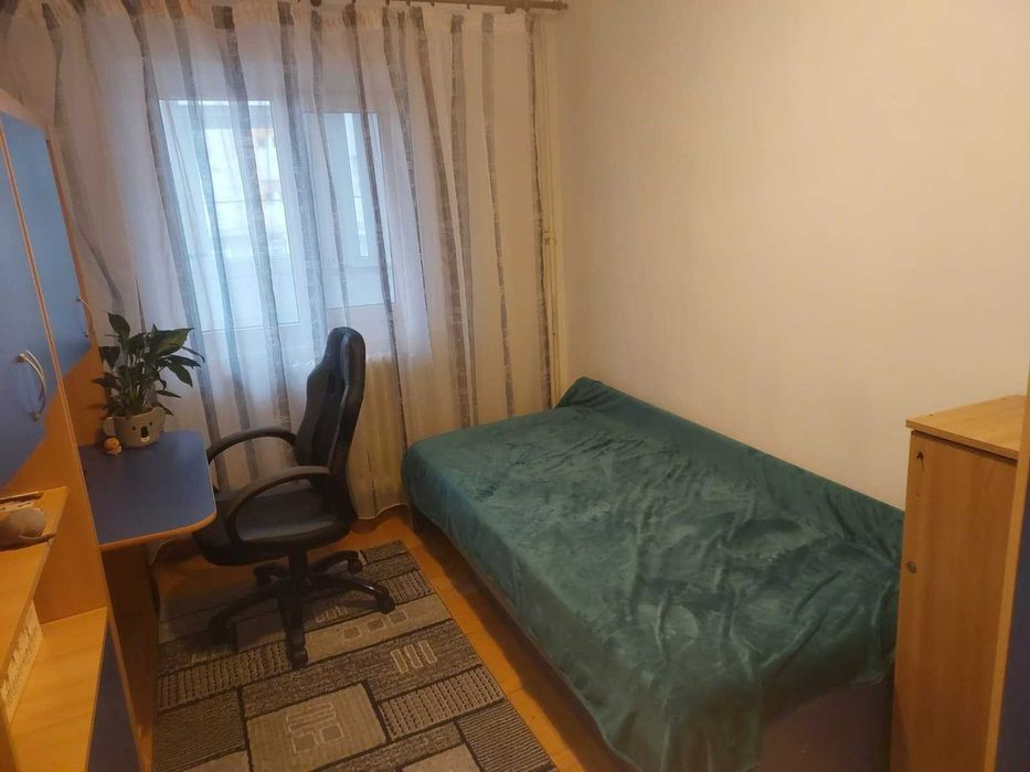 Închiriere apartament 3 camere Pacurari Alpha Bank
