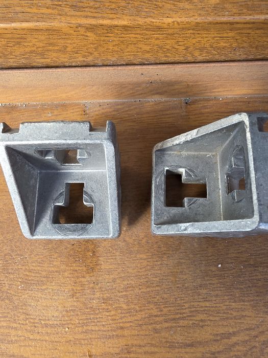 Profile aluminiu 45x45 mm și conectori pentru confecții metalice