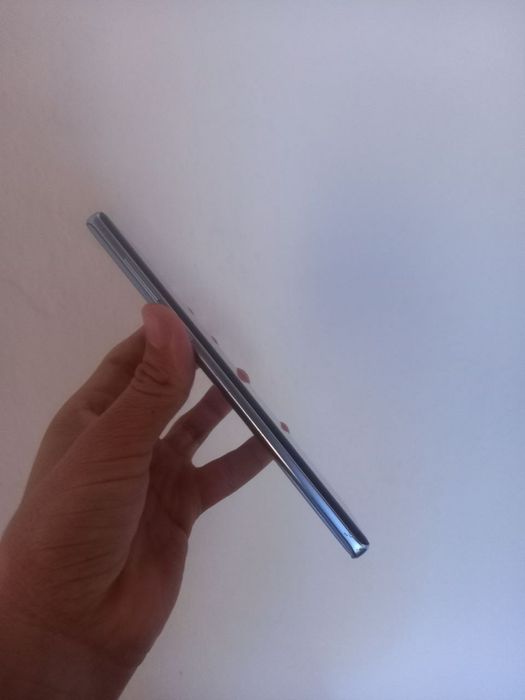 Samsung galaxy Not 9 srochna sotiladi