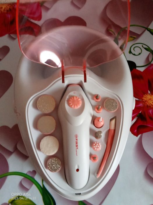 Продам набор маникюрный