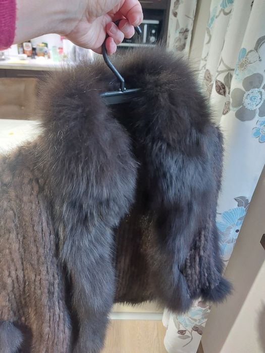 НОВО Актуално леко палто/ жилетка естествен косъм размер М/Л