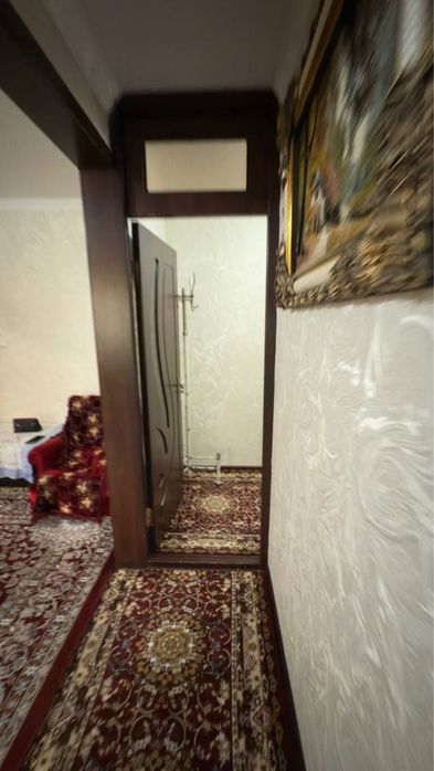 Срочна 2 хонали квартира ижарага берилади Азиз базар