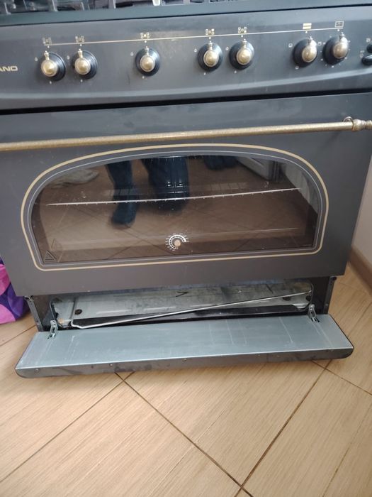 Продам газовую плиту Milano