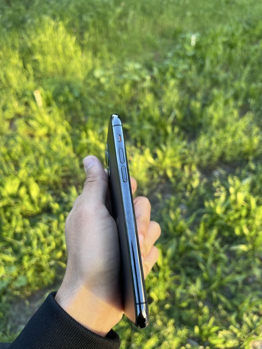 iPhone 11 Pro / 64GB