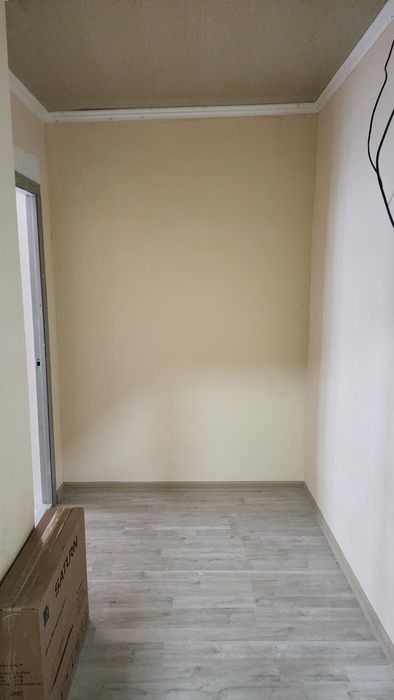 Kvartira sotiladi. 49kv
