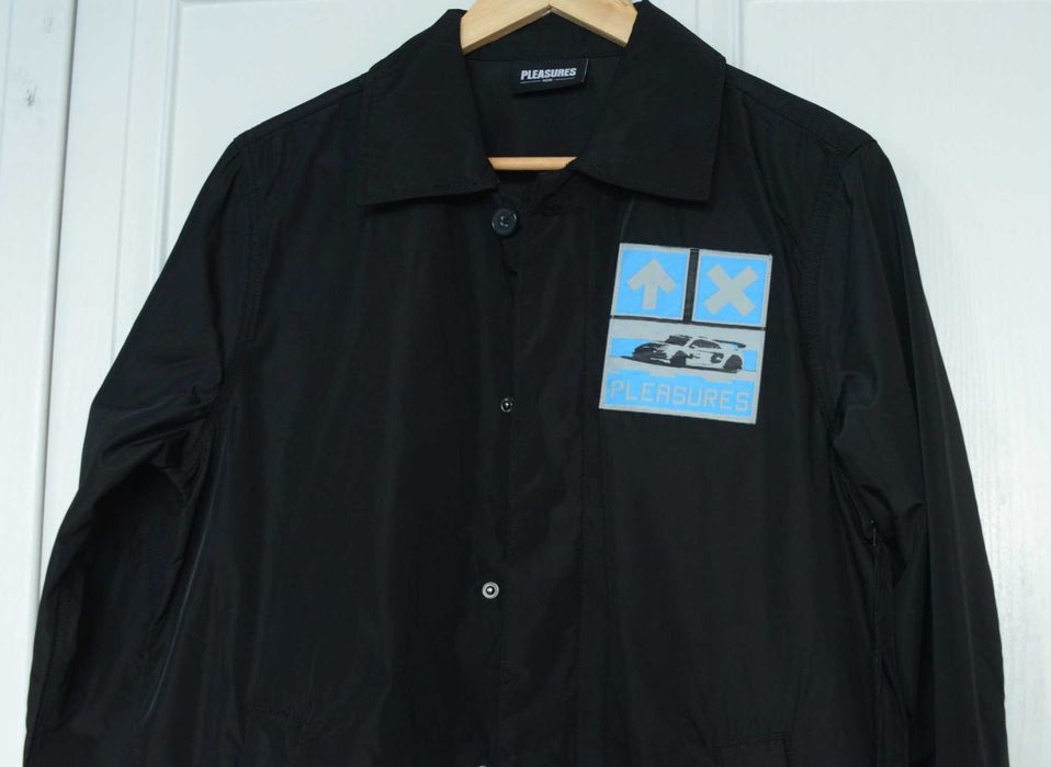Pleasures S оригинальный плащ
