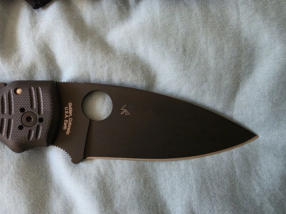 Ножове Microtech и Spyderco