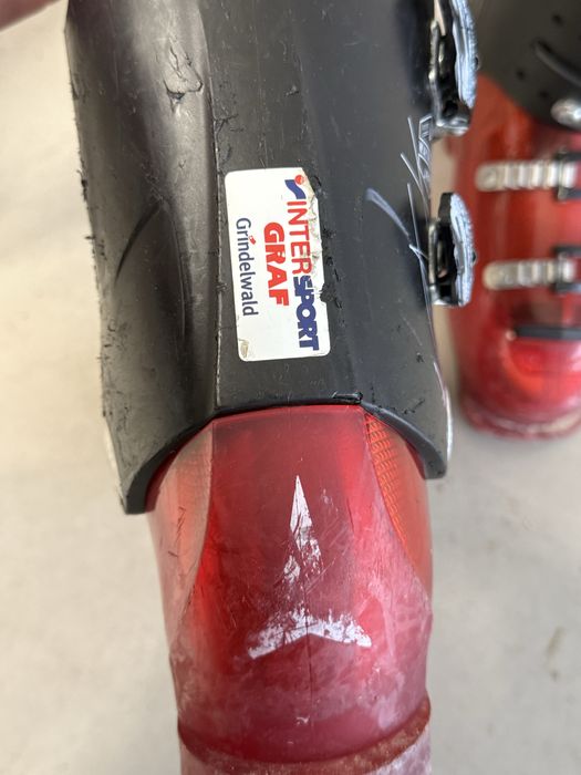 Продавам детски ски Atomic