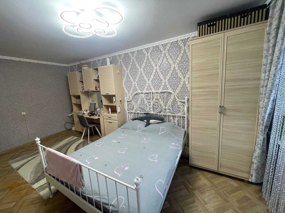 2-ка на 3м этаже 9 мкрн квартиры