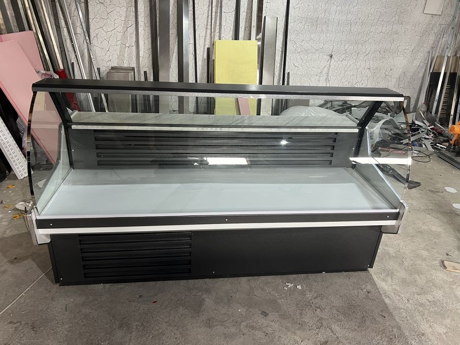 Витрина холодильник