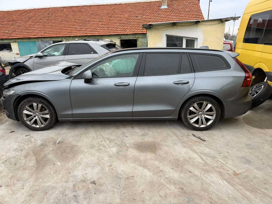 Volvo V60 2.0D 150HP-на части