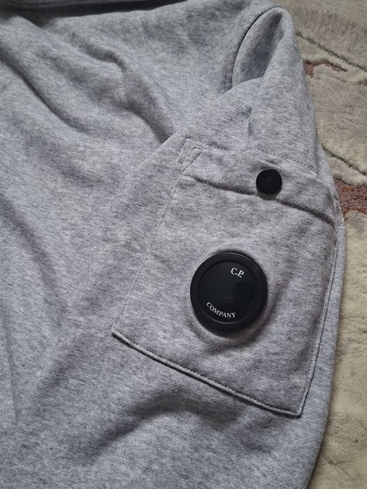 Серое Худи CP company