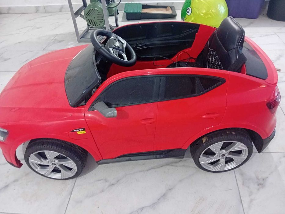 Masinuta electrica pentru copii Audi E-Tron Sportback 4x4 (6688) Rosu