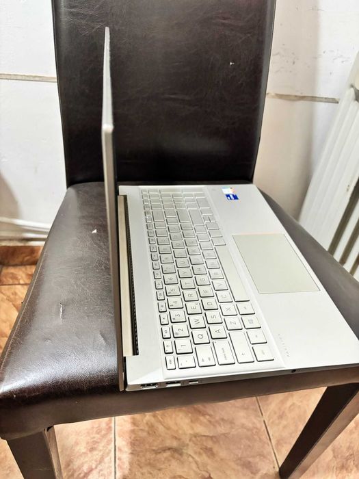 HP Pavilion i7 12th GEN