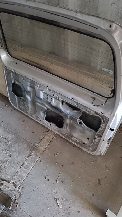 Дверь багажника,  Тойота Прадо 95. Читаем внимательно!!!