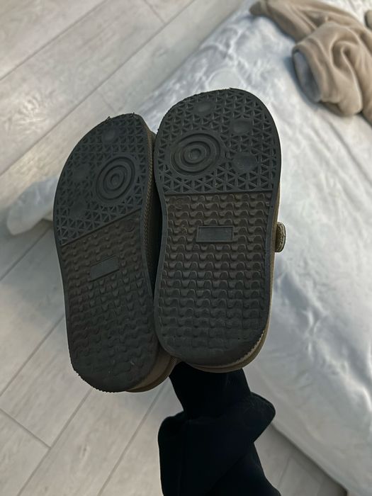 Женские зимние угги