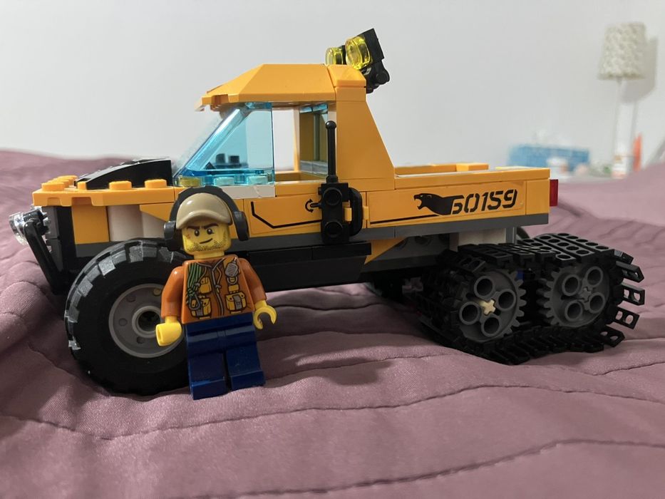 Lego jungle Half-track и Lego Star Wars Twin pod car