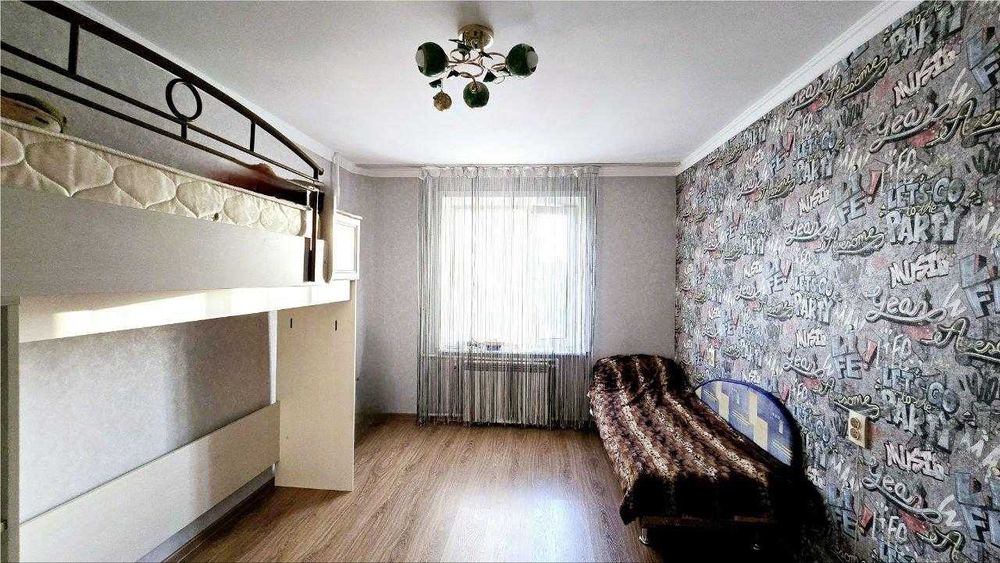 **Продам 4х-студию на 8 мкр.Помощь в Ипотеке