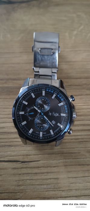 Продавам мъжки часовник