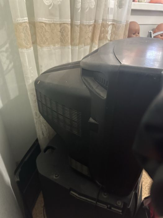 телевизор БУ, хорошо работает