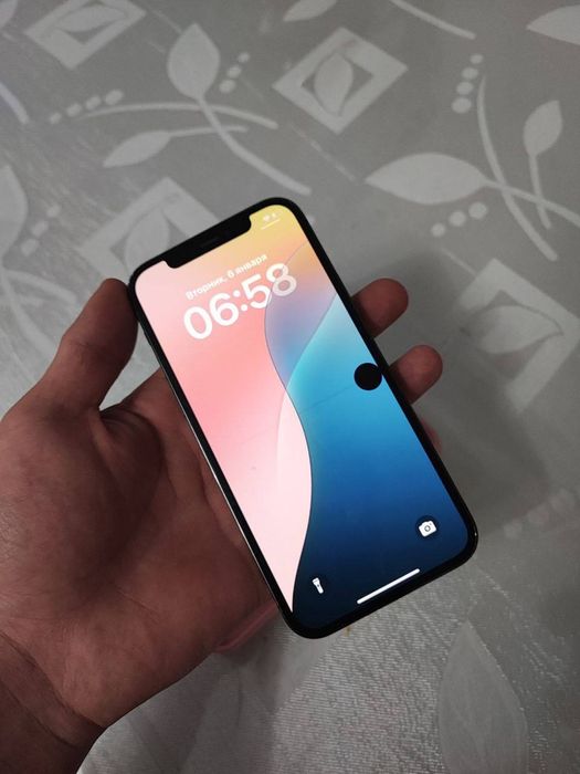 Продам айфон 12про