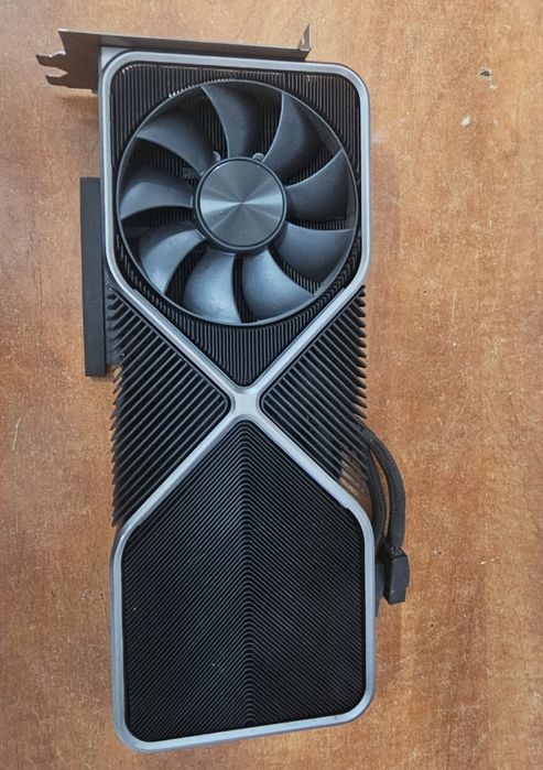 NVIDIA GeForce RTX 3090 Founders Edition видео карта