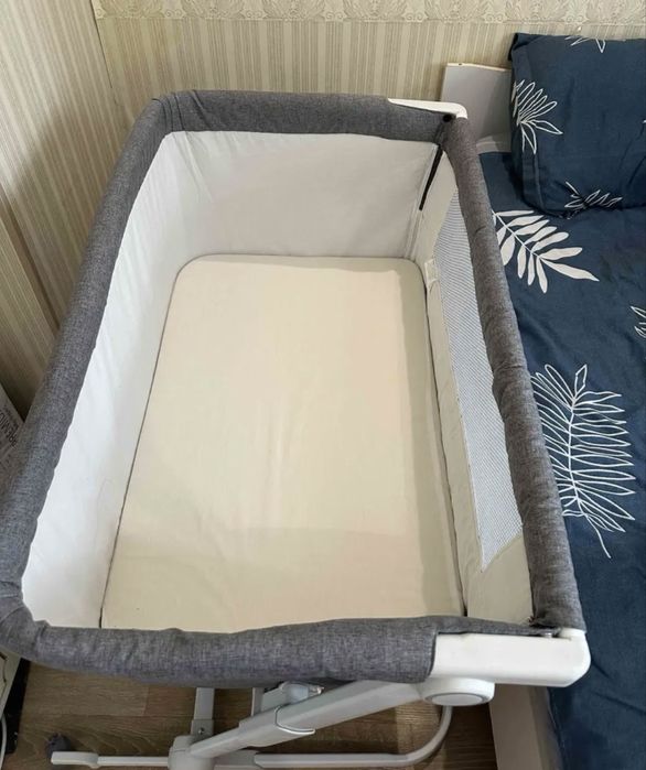 Приставная кроватка