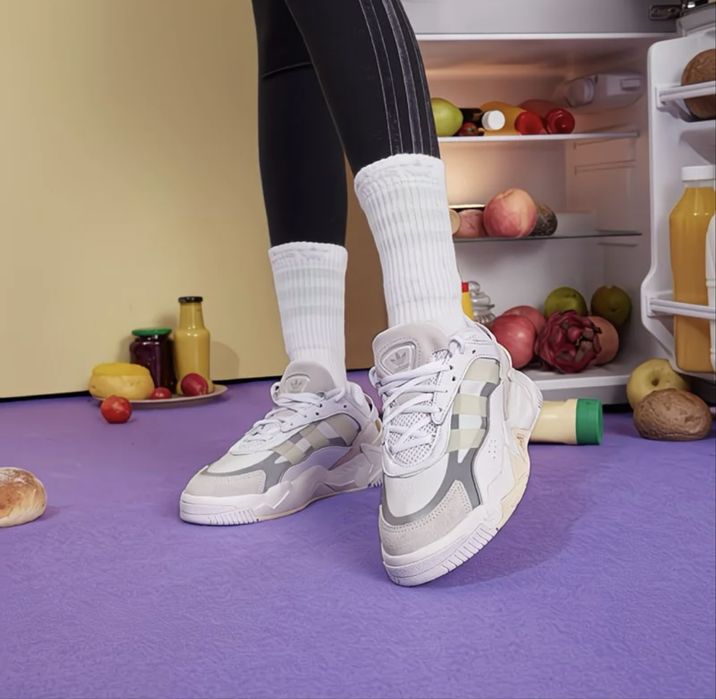 Продам кроссовки Adidas