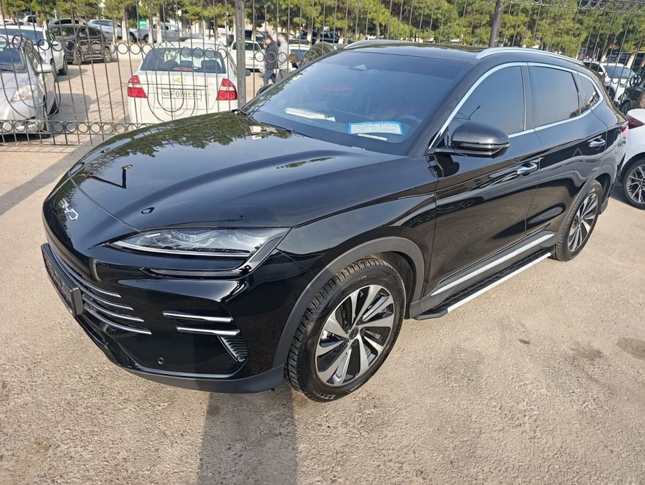 BYD Champion сотилади