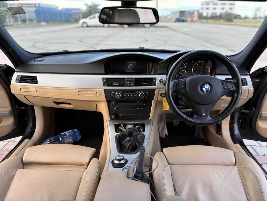 Dezmembrez bmw e90 M pachet