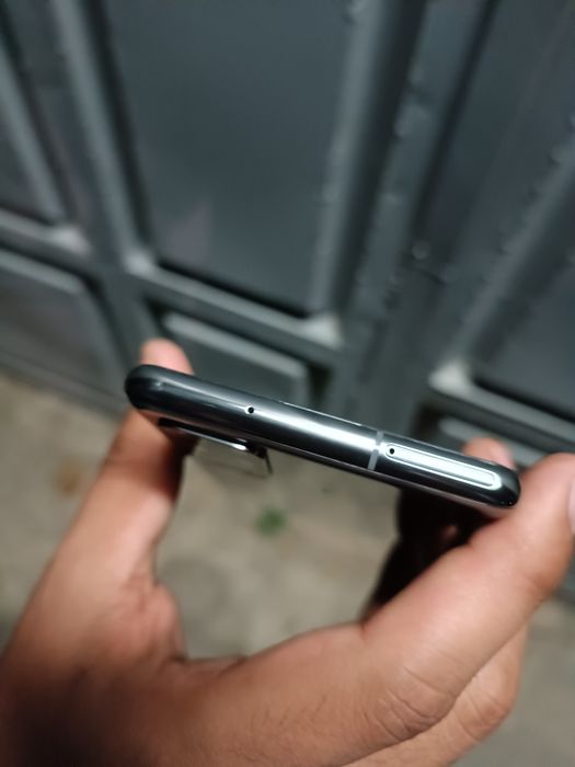 Samsung galaxy s20+ 256gb ideal