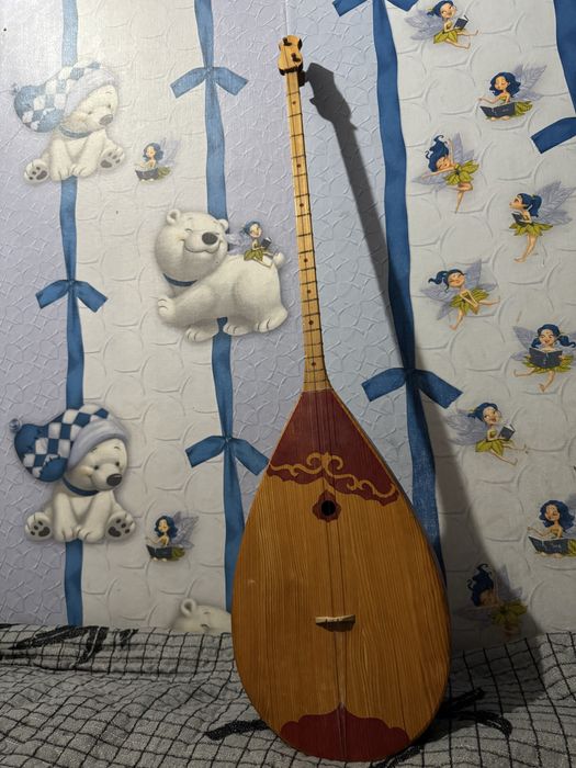 Домбыра сатылады