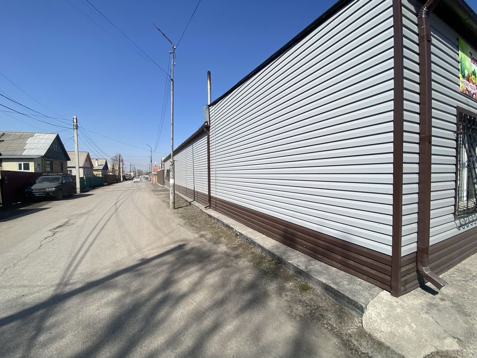 Продаются два дома с магазином