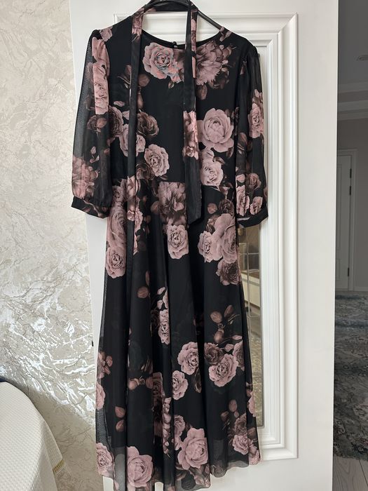 Новое платье в отличном состоянии