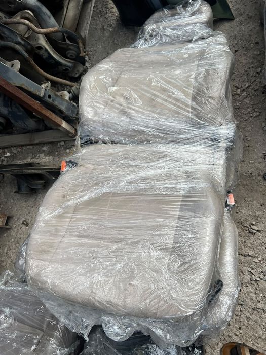 Авто разбор салоны на Мерседес 124.